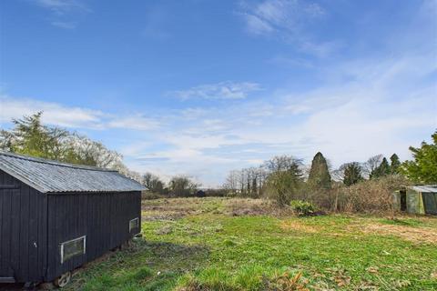 16 Park Grove, Norton, Malton, YO17 9ED