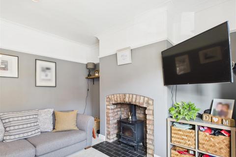 16 Park Grove, Norton, Malton, YO17 9ED