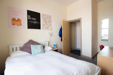 5 bedroom ground floor flat to rent, Mansfield Road, Nottingham NG15
