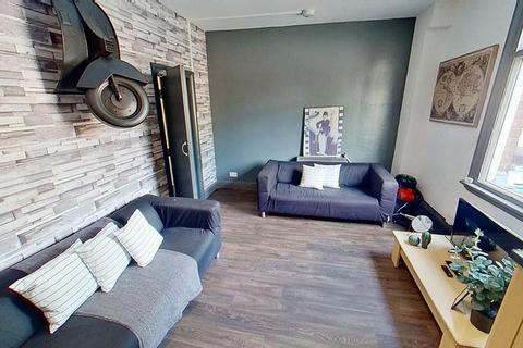 5 bedroom ground floor flat to rent, 77a Mansfield Road, Nottingham NG1