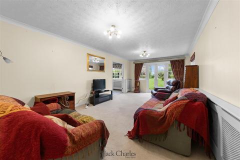 5 bedroom detached house for sale, Hadlow Road, Tonbridge