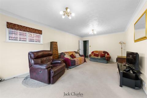 5 bedroom detached house for sale, Hadlow Road, Tonbridge