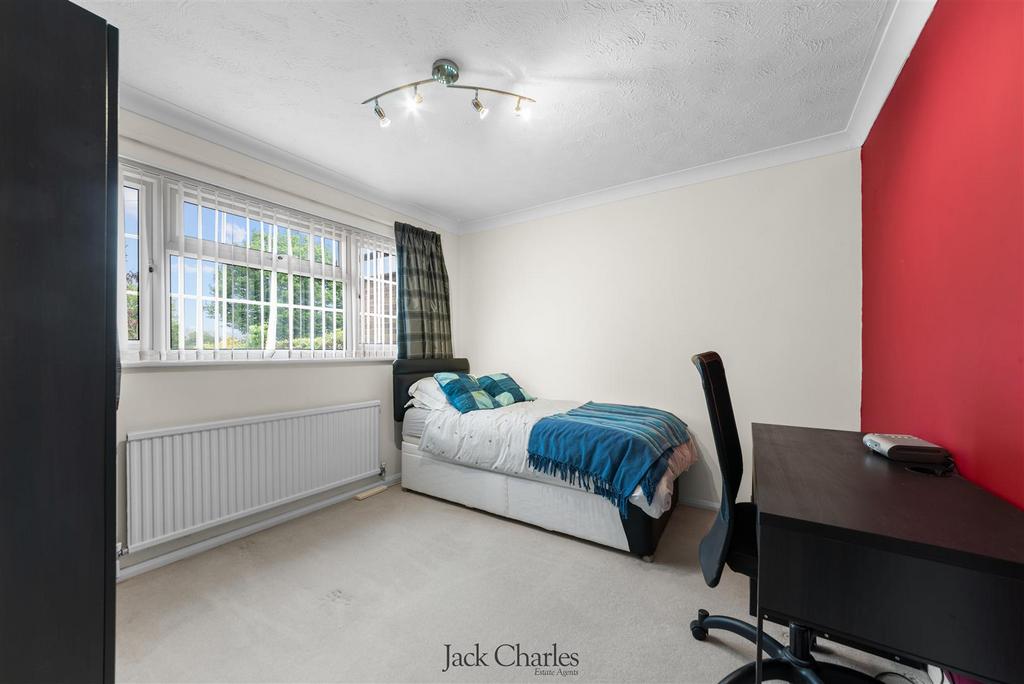 239 Hadlow Road  -3.jpg