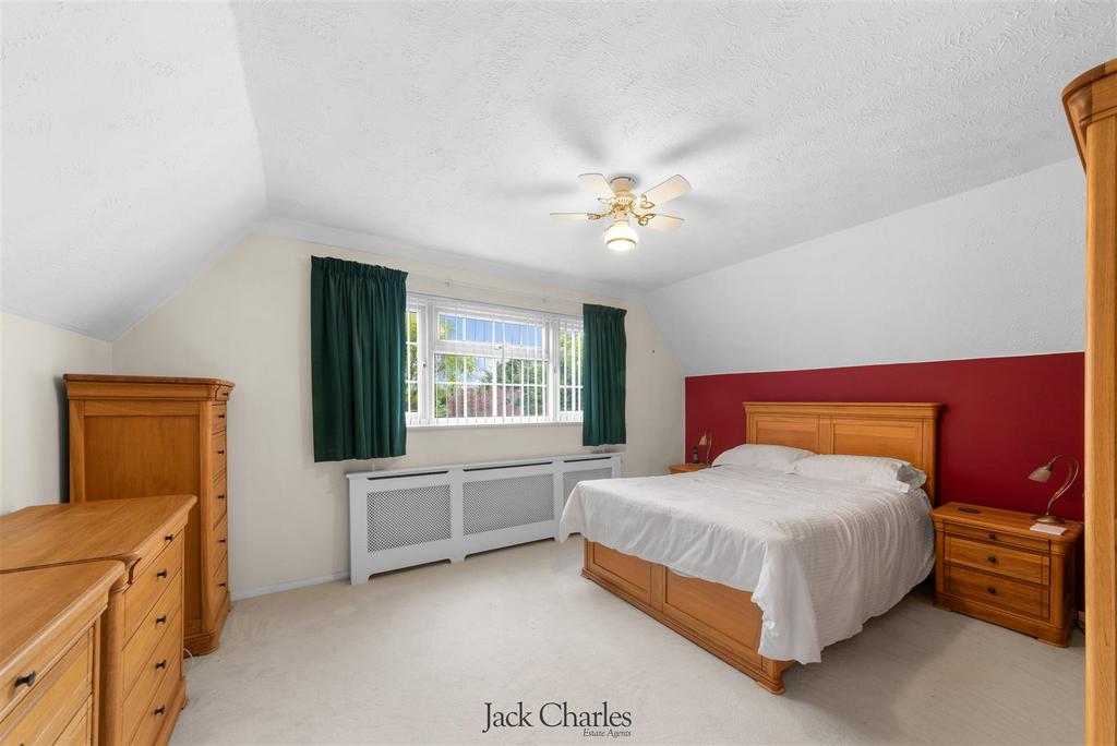 239 Hadlow Road  -22.jpg