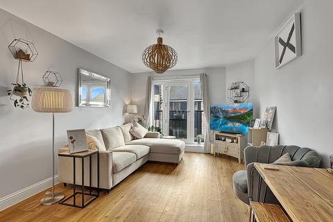 2 bedroom flat for sale, Cambridge CB4