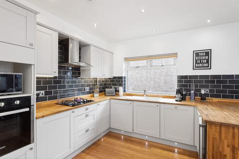 5 Durham Grove, Edinburgh, EH15 1PX