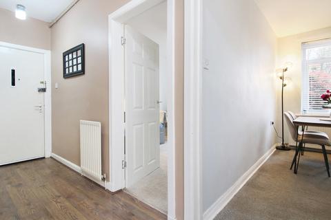 29/1 Loganlea Drive, Edinburgh, EH7 6LS