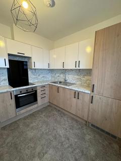 1 bedroom in a flat share to rent, Bath Road, Bristol BS4