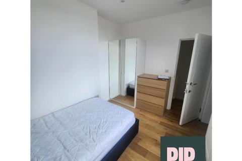1 bedroom in a house share to rent, Bath Road, Bristol BS4