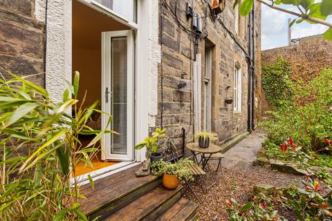 3/1 Springfield Buildings, Edinburgh, EH6 5EG