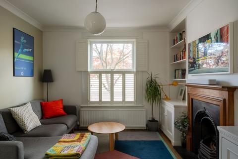 42 Thornhill Road, London, E10 5LL