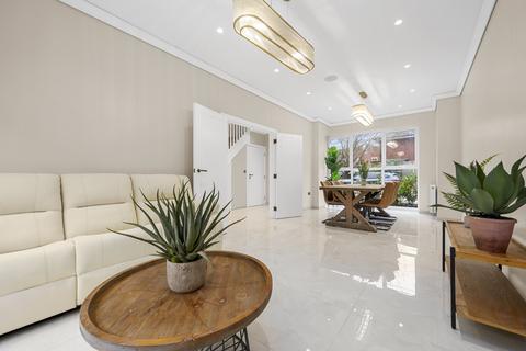 5 bedroom end of terrace house for sale, Priory Grove, Salford, M7