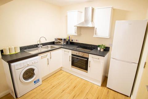 4 bedroom ground floor flat to rent, North Sherwood Street, Nottingham NG1