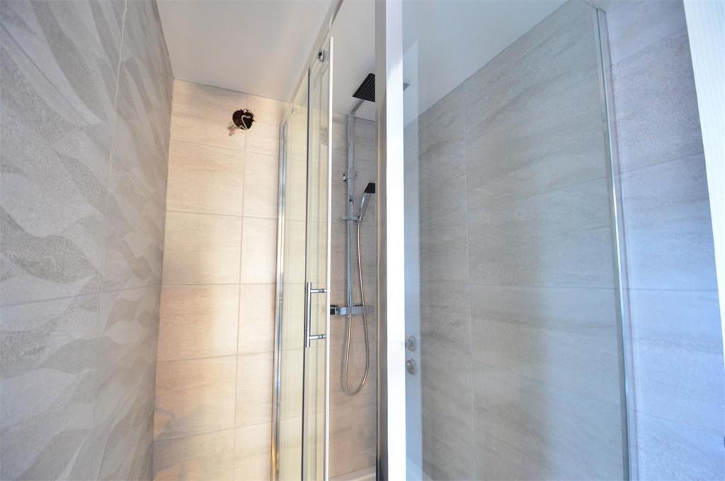 VK6m ONT61ke Qs-Ip YEbt2 A.jpg