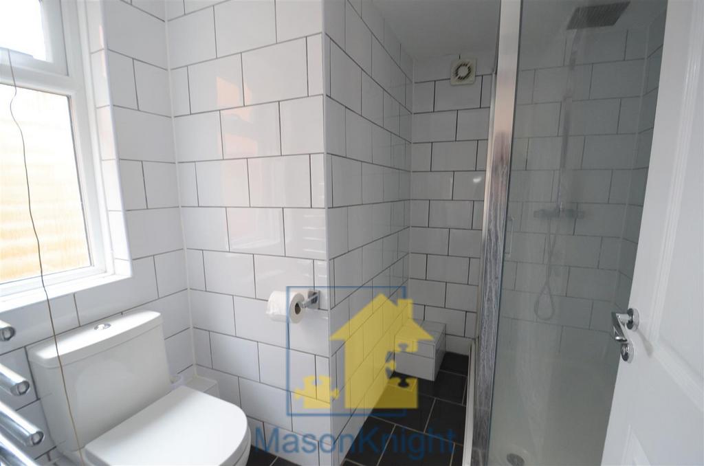 H MFvot Q6a E2 D2 CCLw5nifg.jpg