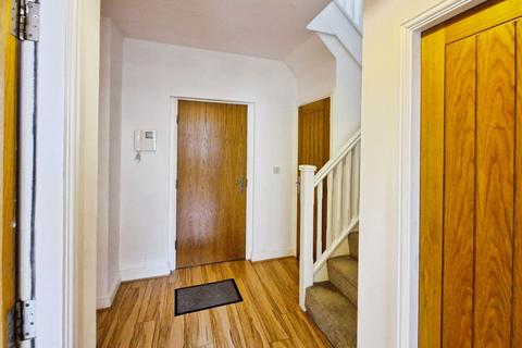 3 bedroom apartment for sale, Flemingate Court, Beverley HU17