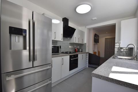 5 bedroom end of terrace house to rent, Derry Avenue, Plymouth PL4