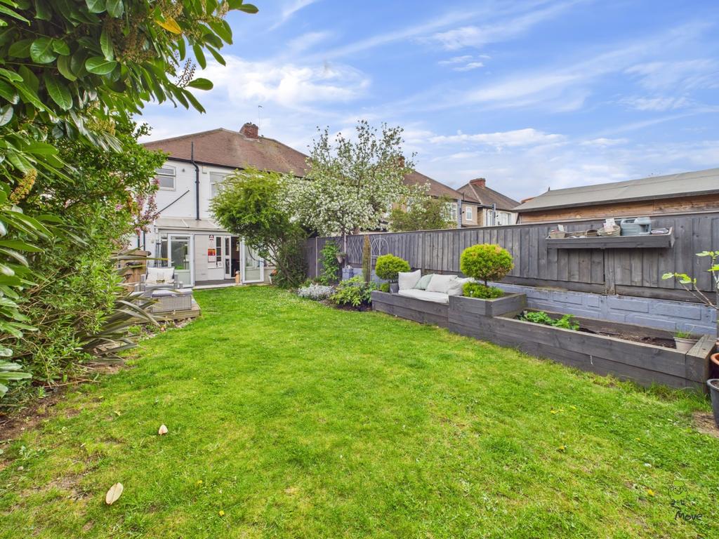 Clinton Crawford 3 bedroom Semi Detached home clos