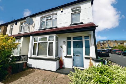 51 Ethronvi Road, Bexleyheath, DA7 4AU
