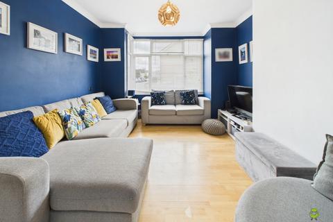 51 Ethronvi Road, Bexleyheath, DA7 4AU
