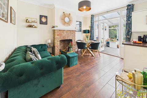 51 Ethronvi Road, Bexleyheath, DA7 4AU