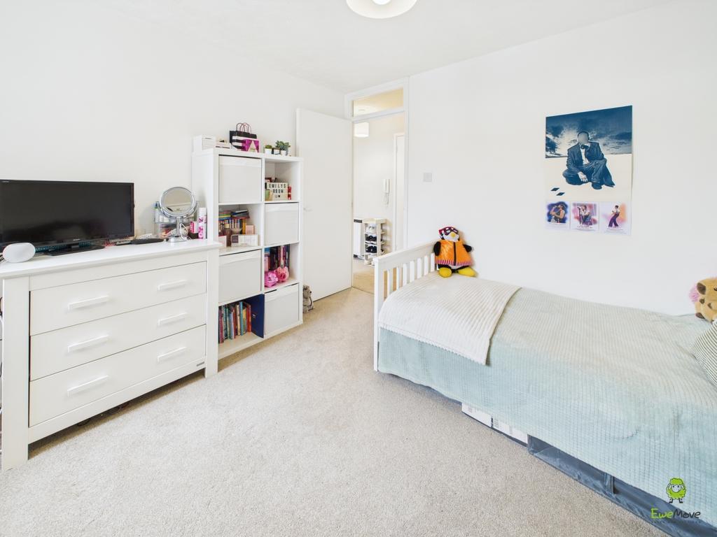 Pinecroft Court Available For Sale With Clinton Cr