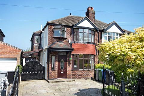Bloomsbury Lane, Timperley