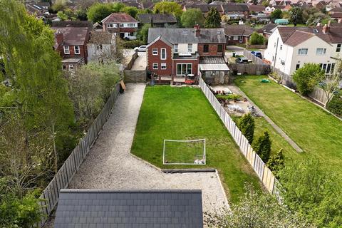 4 bedroom semi-detached house for sale, Elmgrove Road West, Hardwicke, Gloucester
