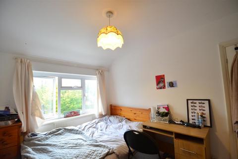 3 bedroom terraced house to rent, Quinton Road, Harborne, Birmingham B17