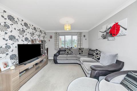 65 Bramley Avenue, Melbourn, Royston, SG8 6HG