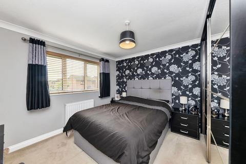 65 Bramley Avenue, Melbourn, Royston, SG8 6HG