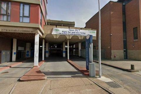 undefined, Lowgate, Hull HU1