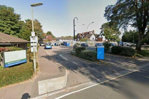 undefined, The Horseshoe, Banstead SM7
