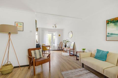 7 Ovett Close, Upper Norwood, London, SE19 3RX