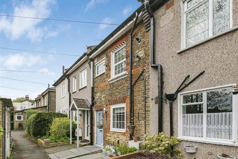Downs Road, Sutton
