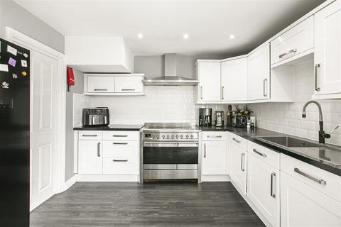 120 Oldfields Road, Sutton, SM1 2NN