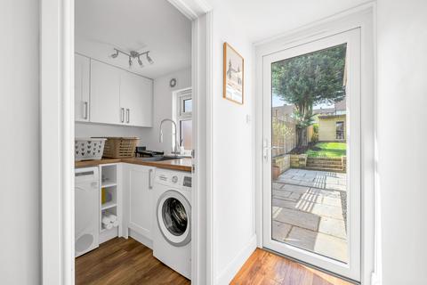 81 Imperial Way, Chislehurst, BR7 6JR