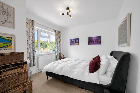 81 Imperial Way, Chislehurst, BR7 6JR