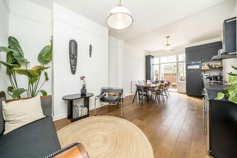 3 bedroom maisonette for sale, Forest Hill Road, London SE22