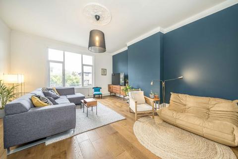 3 bedroom maisonette for sale, Forest Hill Road, London SE22