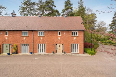 1 Martingales Close, Ascot, SL5 9FQ