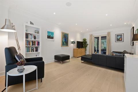 1 Martingales Close, Ascot, SL5 9FQ