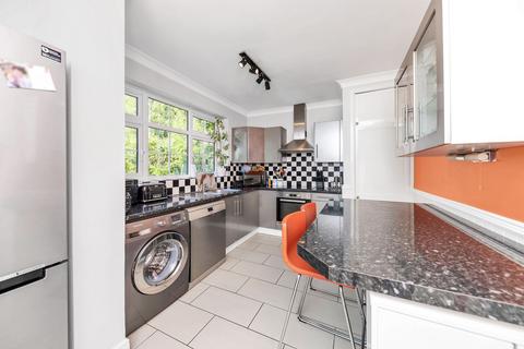 27 Cambridge Crescent, Bassingbourn, Royston, SG8 5LP