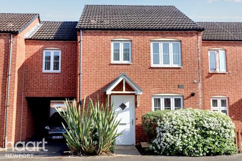 3 bedroom terraced house for sale, Tantallus Way, Newport
