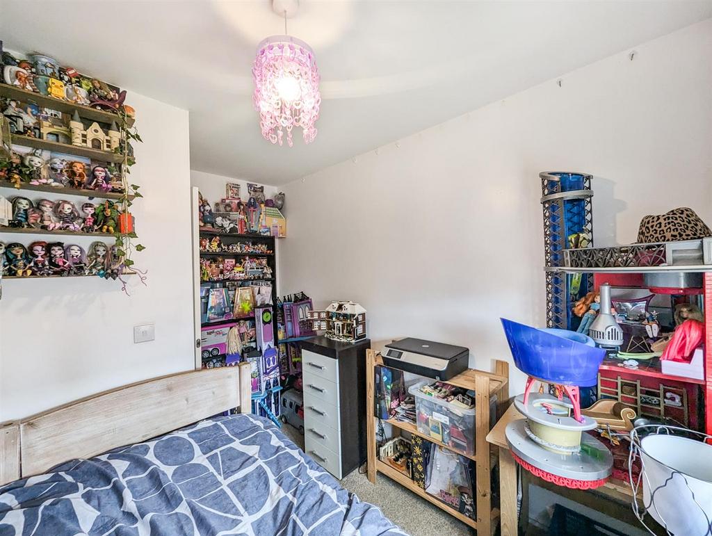 PXL 20250426 112117070.RAW-01.COVER.jpg