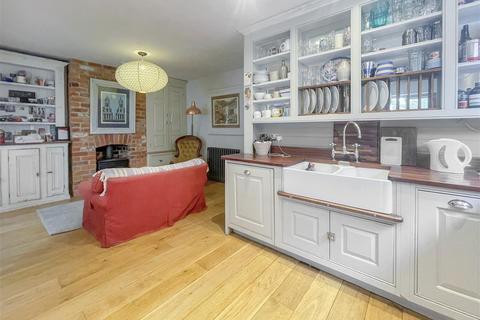 9 Fernbrook Road, Caversham, Reading, RG4 7HG