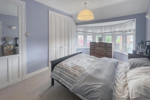 9 Fernbrook Road, Caversham, Reading, RG4 7HG