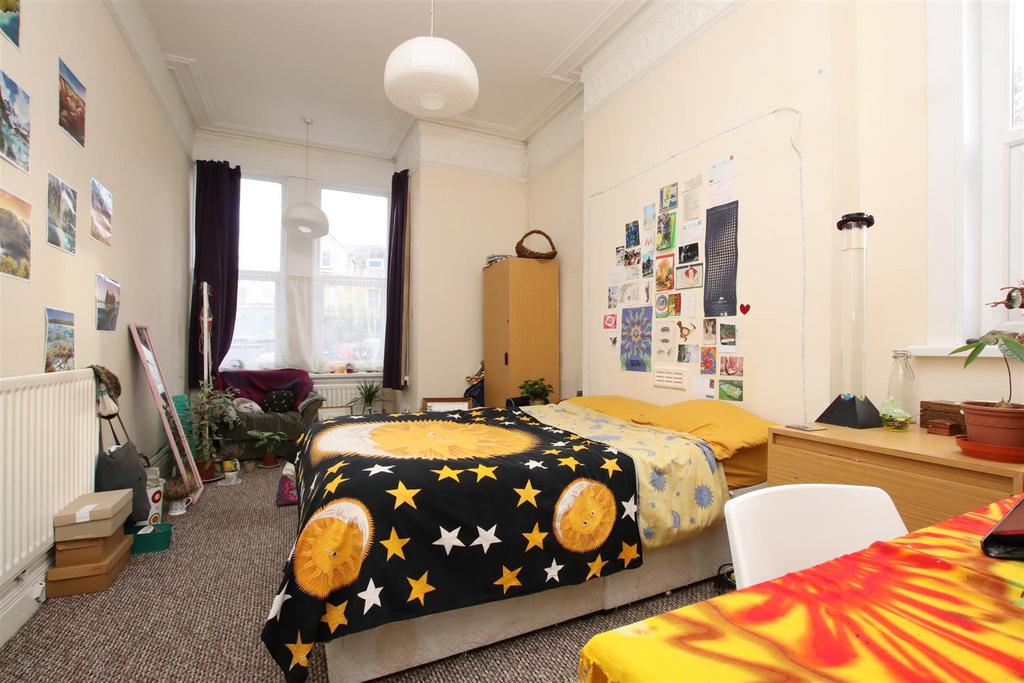 Bedroom.JPG