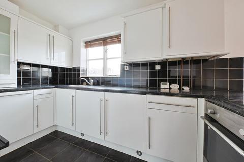 6 Halyard Croft, Hull, HU1 2EP