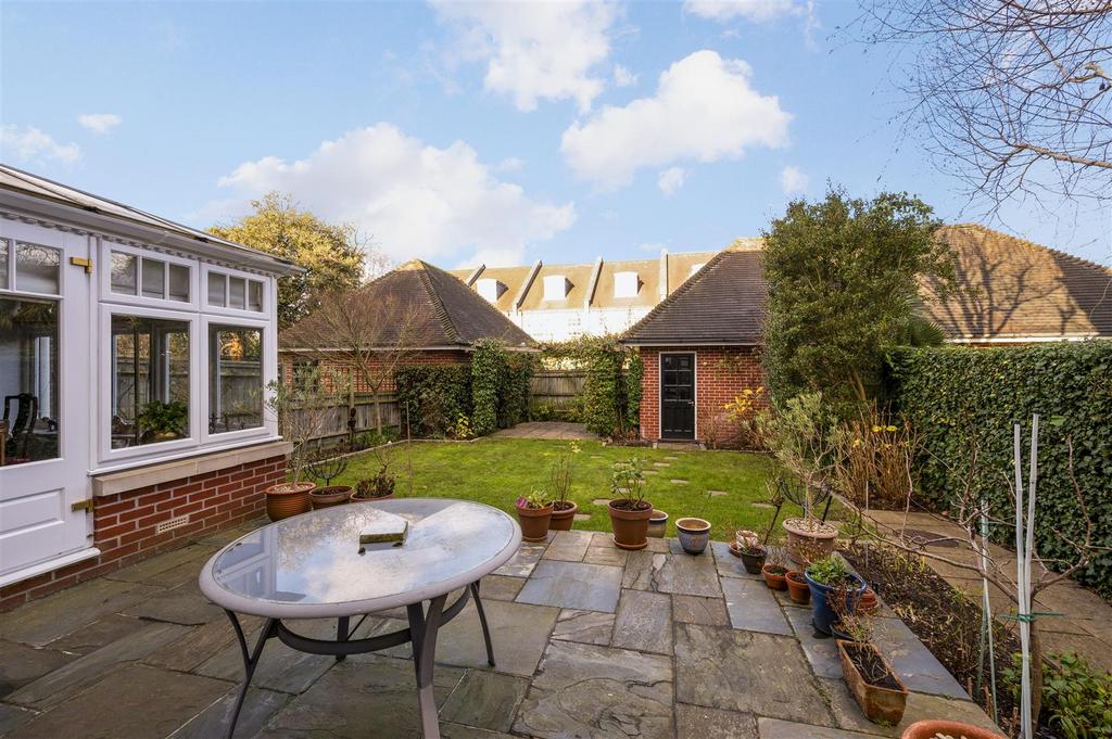 5 Rydon Mews,29.jpg